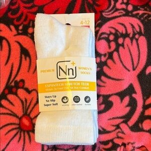 White Crew Socks Essential Hosiery